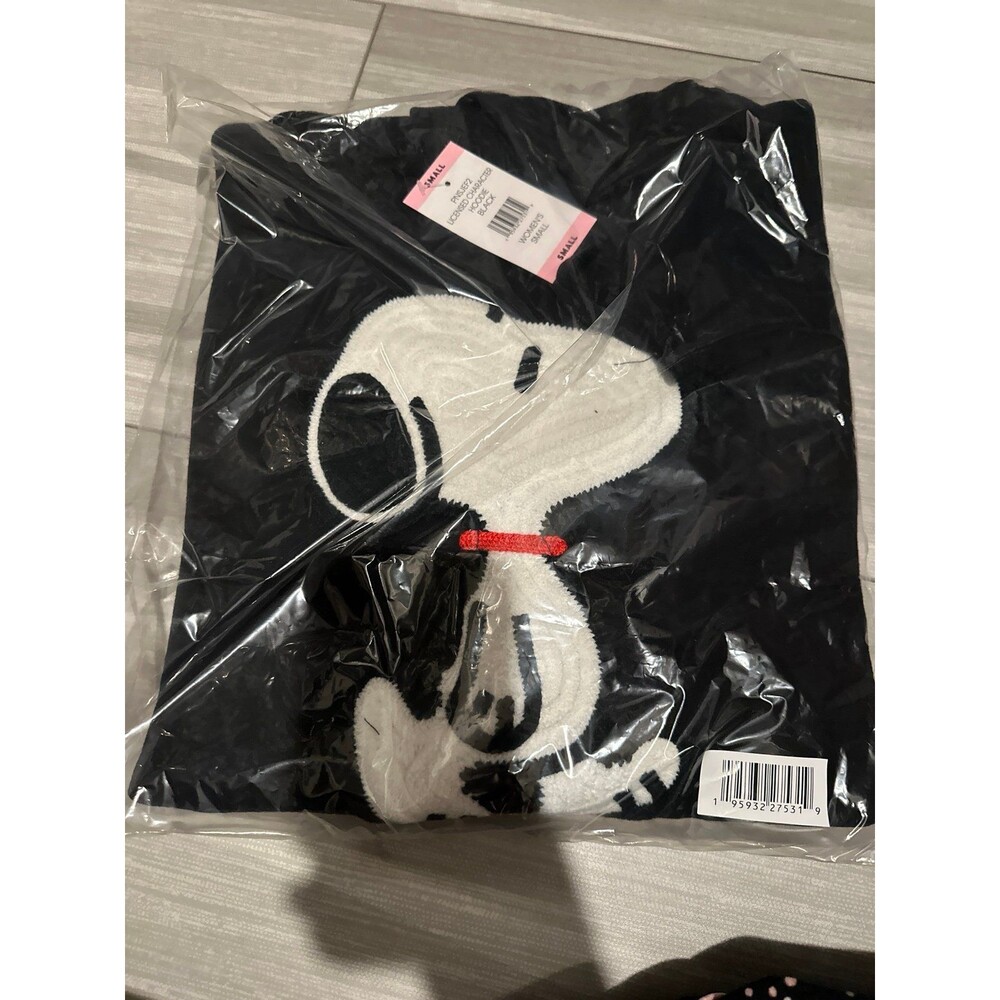 Brand new embroidered Snoopy licensed character hoodie